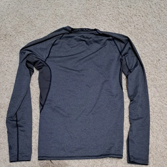 Under Armour Charcoal and Black Performance Top - Picture 3 of 3
